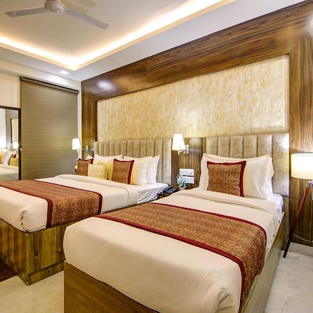Hotel Deluxe Stay Inn - Near Delhi Airport ニューデリー エクステリア 写真
