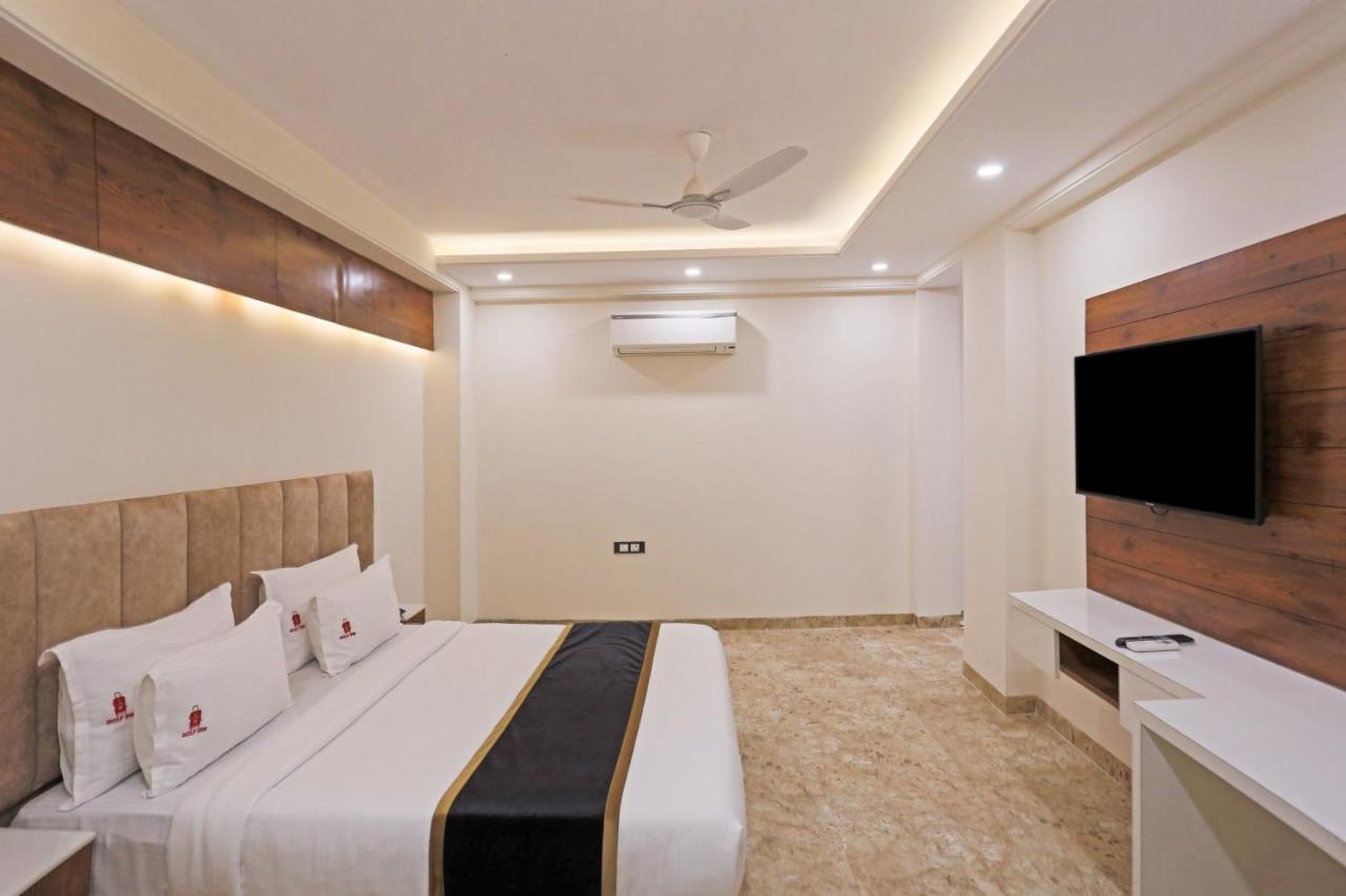 Hotel Deluxe Stay Inn - Near Delhi Airport ニューデリー エクステリア 写真