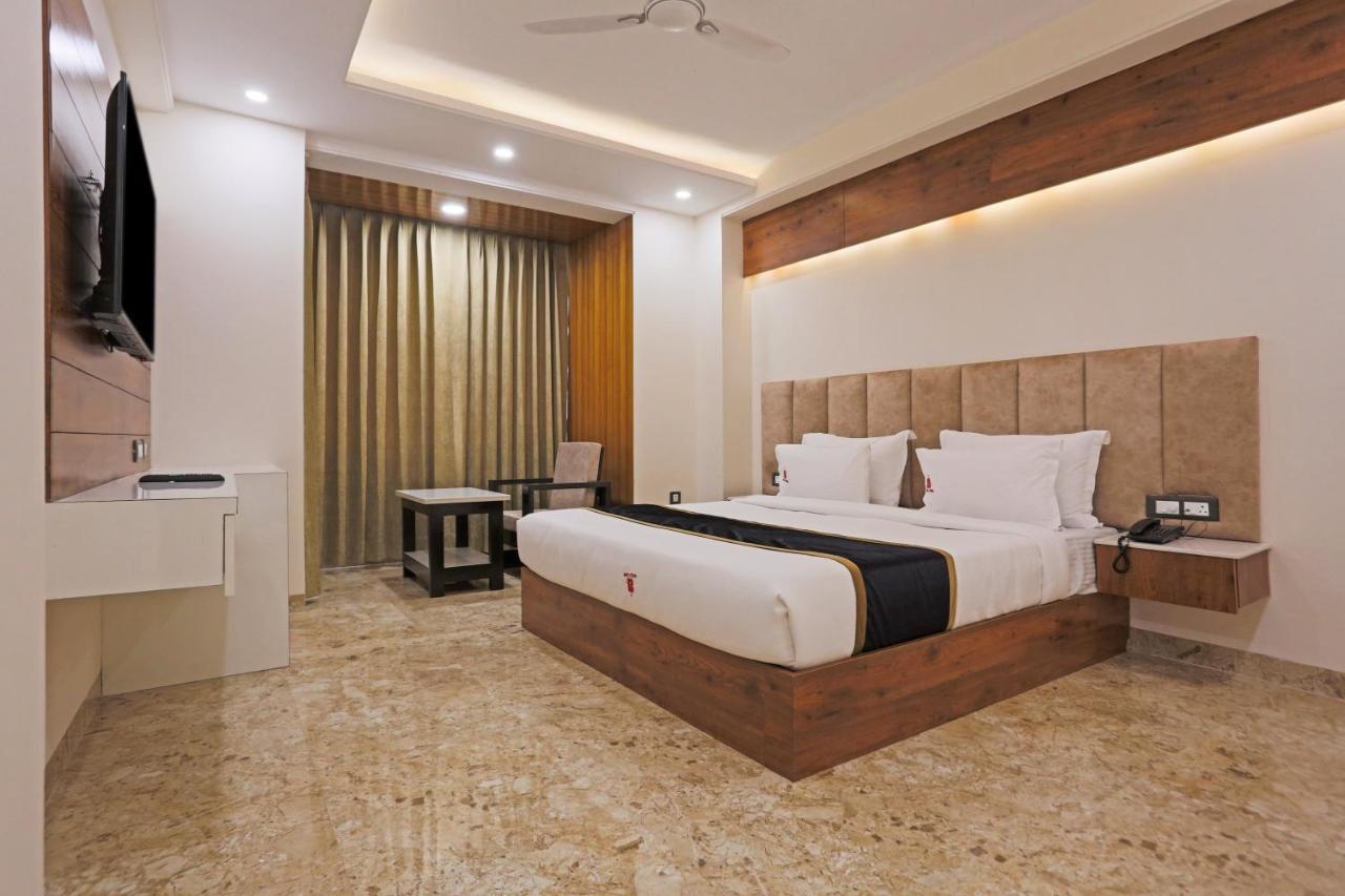 Hotel Deluxe Stay Inn - Near Delhi Airport ニューデリー エクステリア 写真