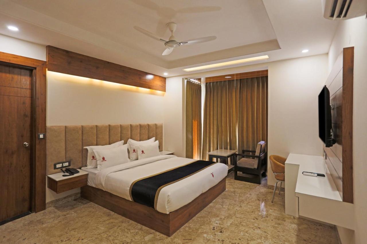 Hotel Deluxe Stay Inn - Near Delhi Airport ニューデリー エクステリア 写真