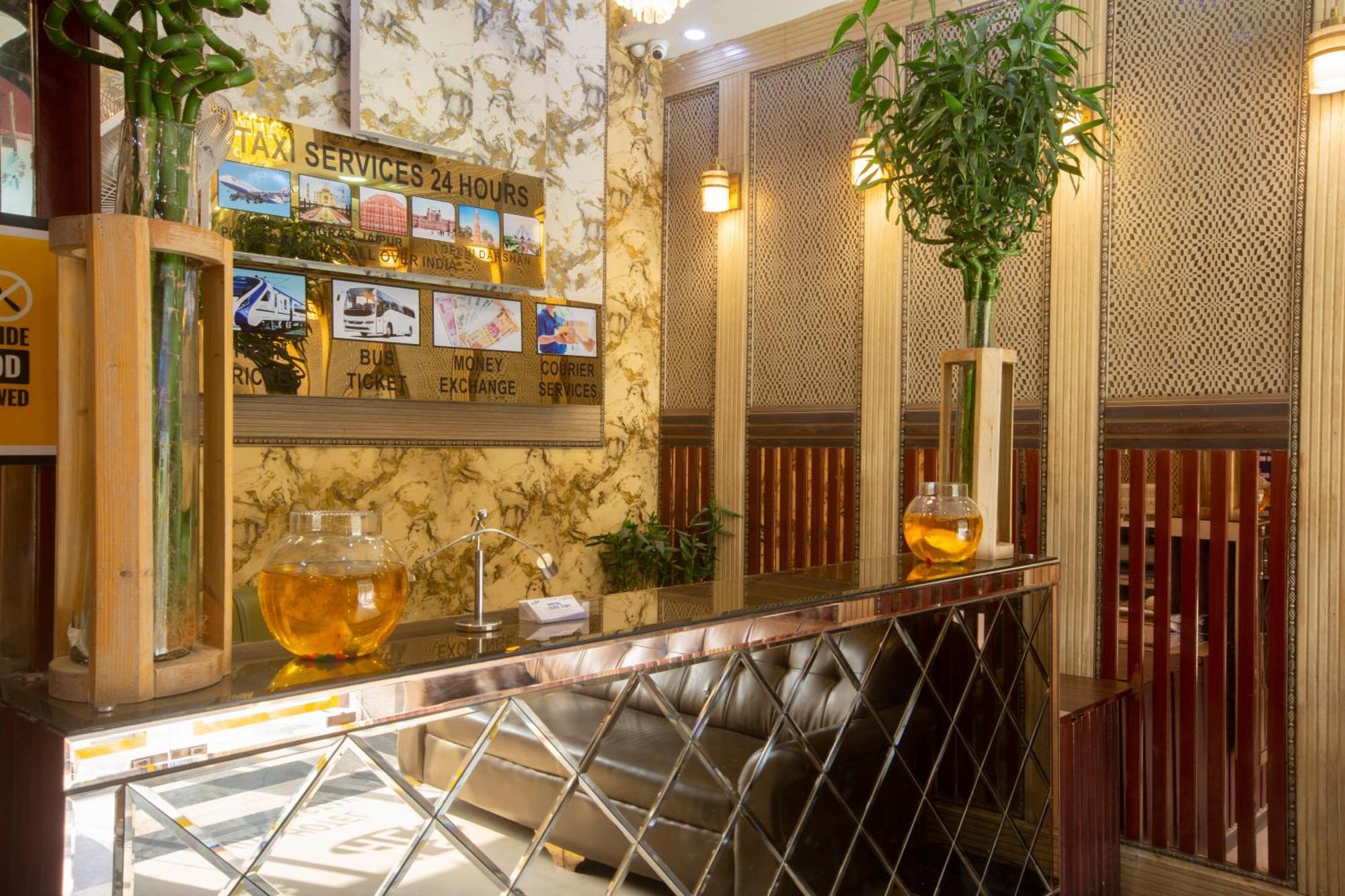 Hotel Deluxe Stay Inn - Near Delhi Airport ニューデリー エクステリア 写真