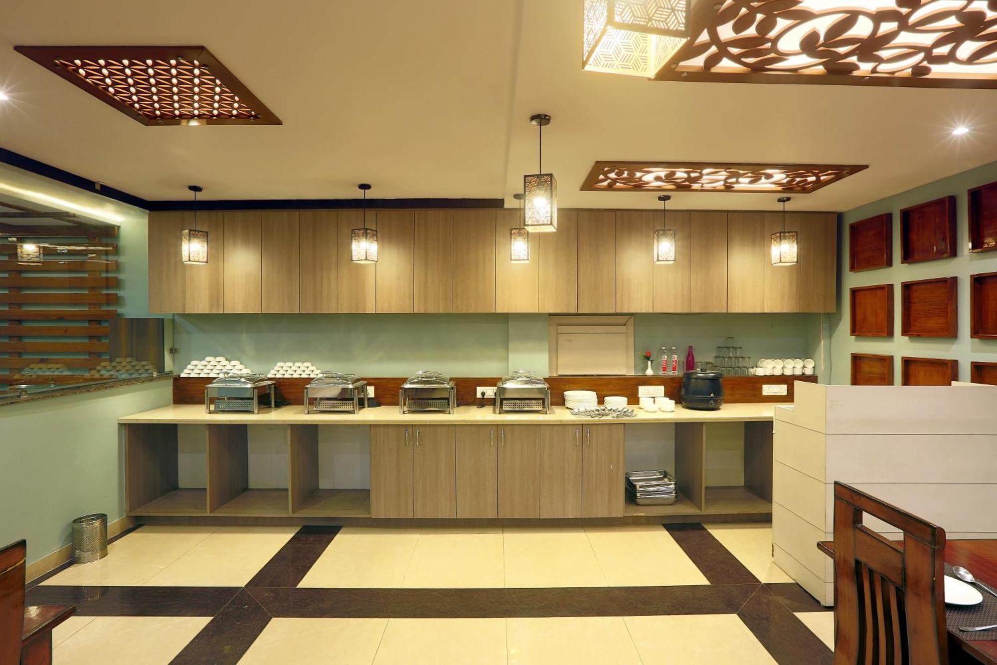 Hotel Deluxe Stay Inn - Near Delhi Airport ニューデリー エクステリア 写真